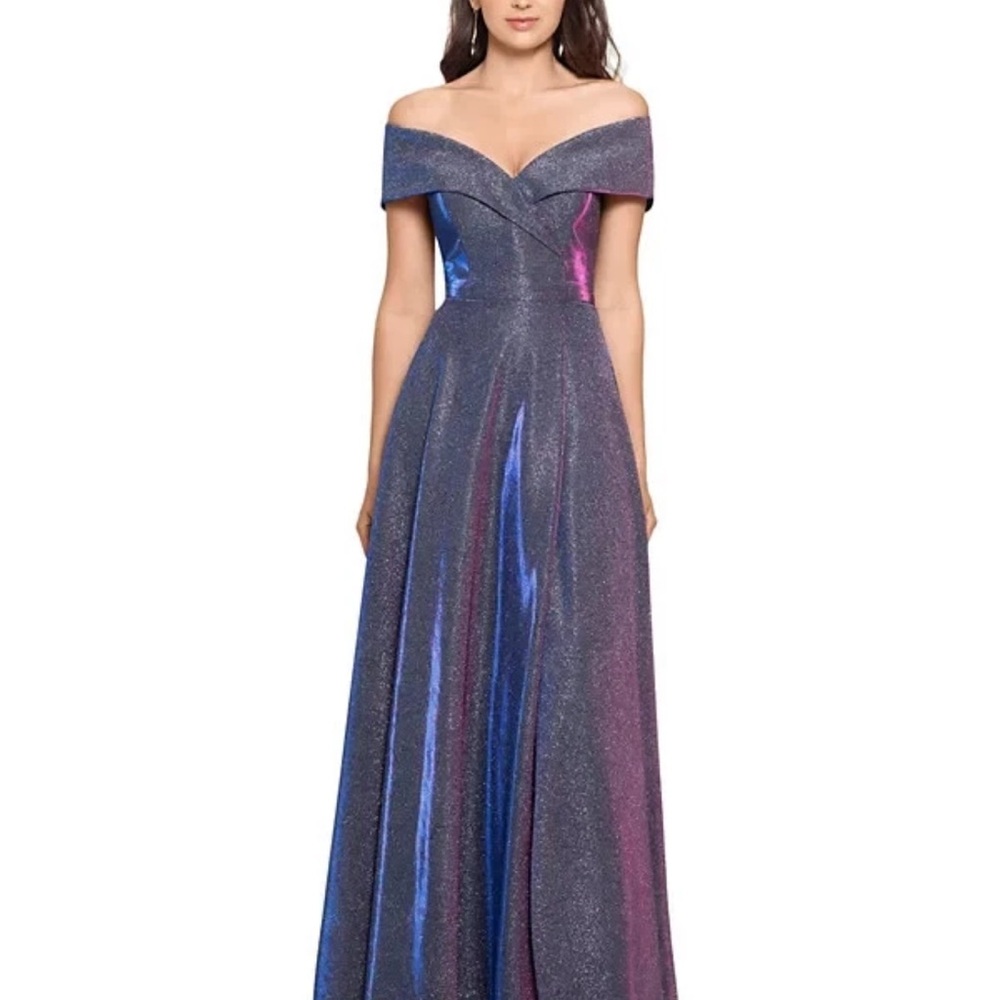 Chic Strapless Glittering Evening Dress